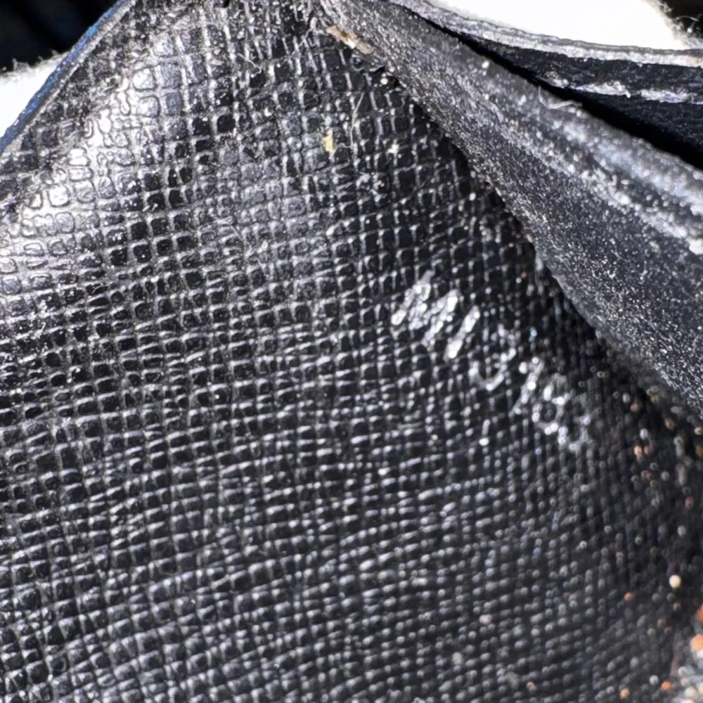 Louis Vuitton repurposed graphite, compact wallet 2013 made in France - Picture 11 of 12